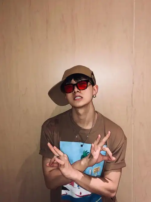 嘻哈手势合集ootd