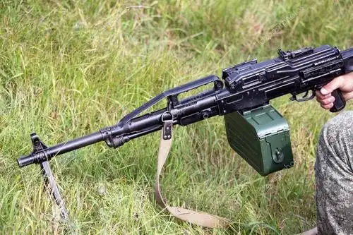 战后四大著名班用机枪第二款出镜率最高第四款满满二战情怀