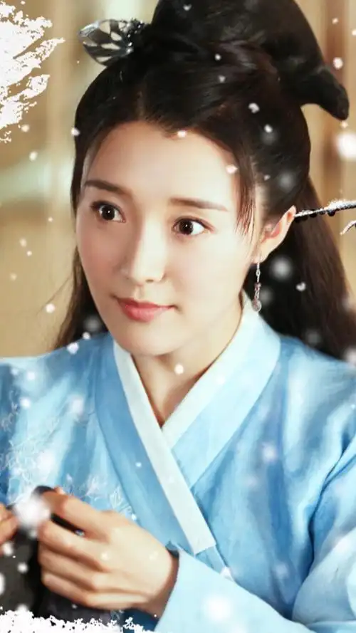 艳骨-英姐-房程程饰