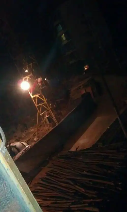 达县福善建筑工地夜里施工严重影响居民休息.有没人管?