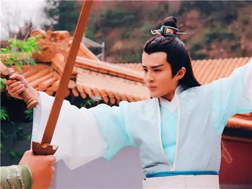 郑斯仁《开封府传奇》饰张子荣