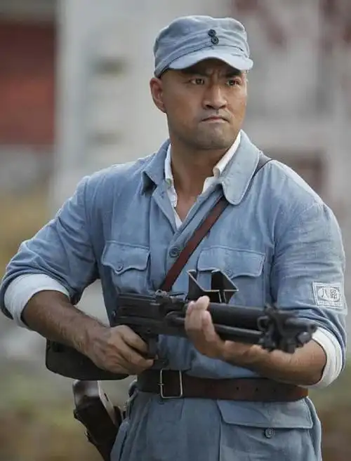 八路军的军装是灰色的?真实情况颠覆你三观,大部分是黄绿色