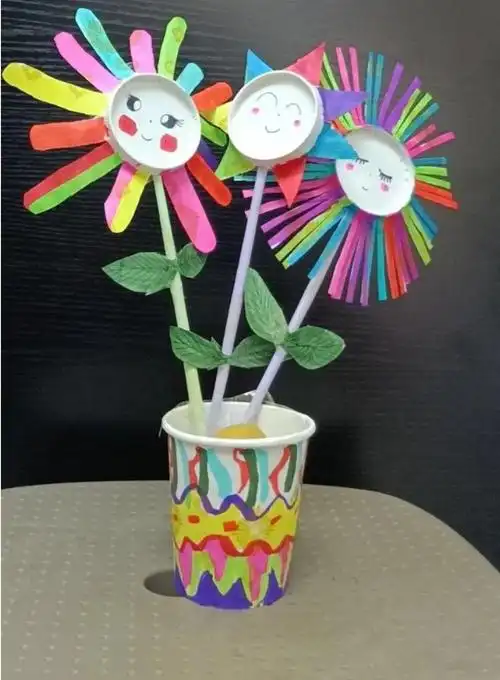 二(8)班手工制作变废为宝