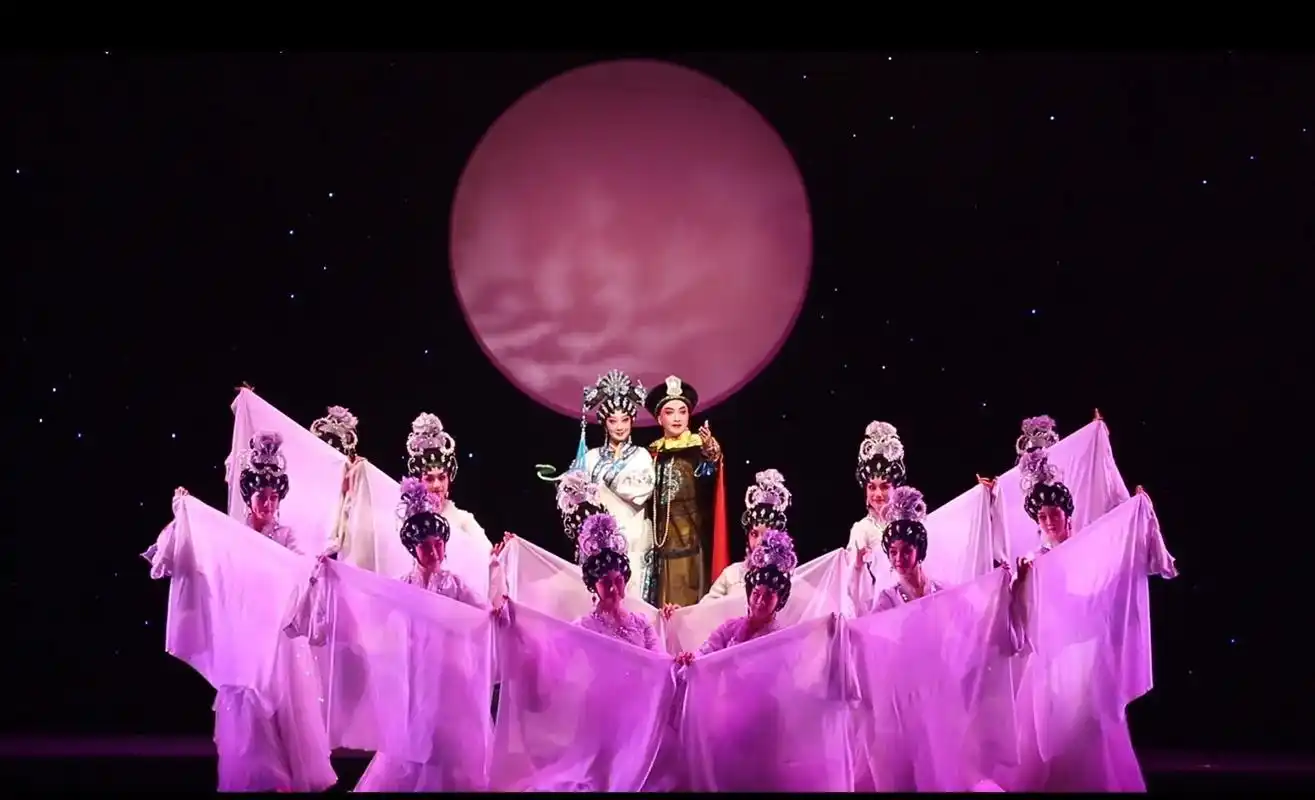 粤剧 《光绪皇夜祭珍妃》剧照分享.广东粤剧院一团 经典戏宝《 - 抖音