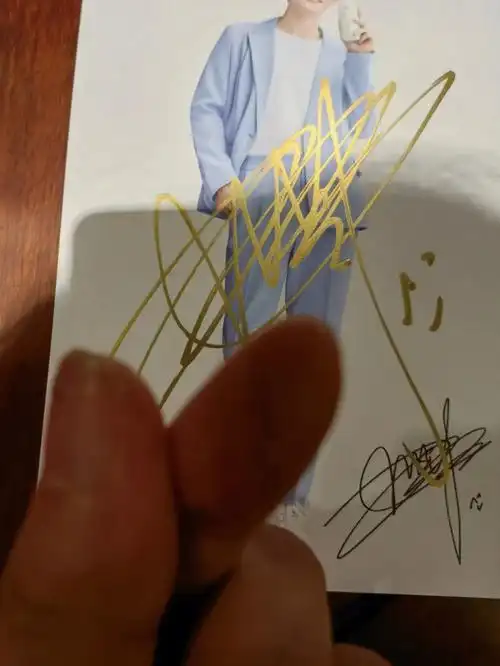 周深亲笔签名七百万分之一的幸运