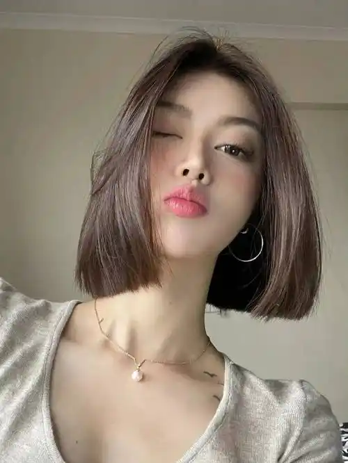 最火的4种女士发型,时尚减龄美美哒,越剪越上瘾_初恋_风齐_短发