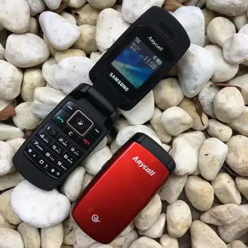 三星怀旧经典翻盖手机(三星怀旧经典翻盖手机价格)