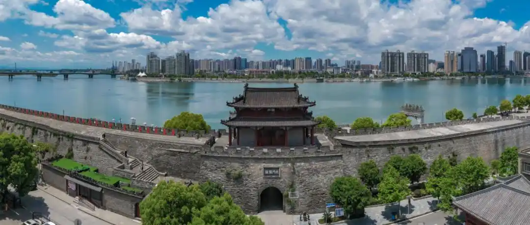 寻找李焕英身后那座襄阳城