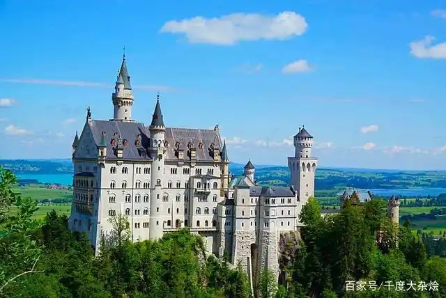 欧洲之行,德国新天鹅堡,每年约140万人来参观"童话中的城堡"