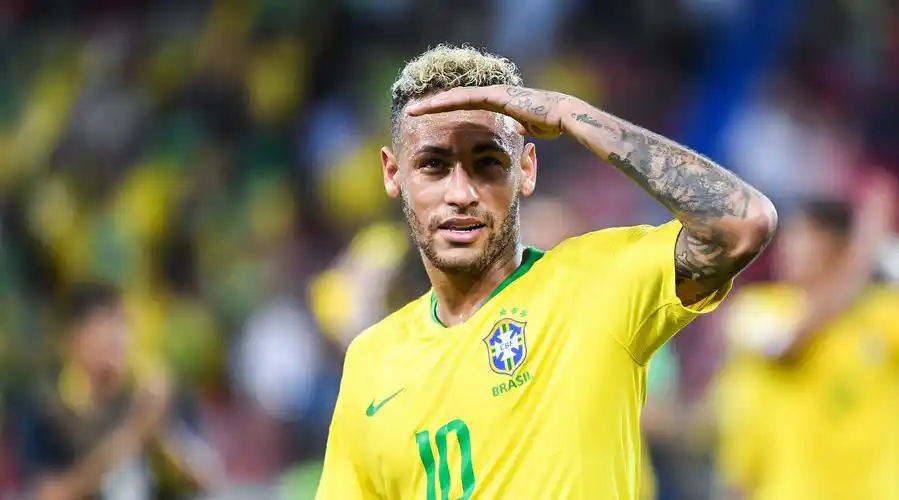 2018年世界杯第10比赛日美女球迷盘点,快来看你.