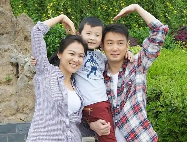 演员沈傲君:我这辈子最正确的决定,就是34岁为外交官丈夫生儿子