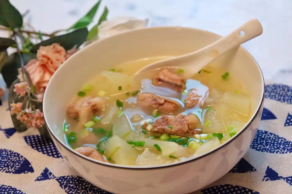 冬瓜排骨汤的做法