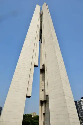 上海人民英雄纪念塔