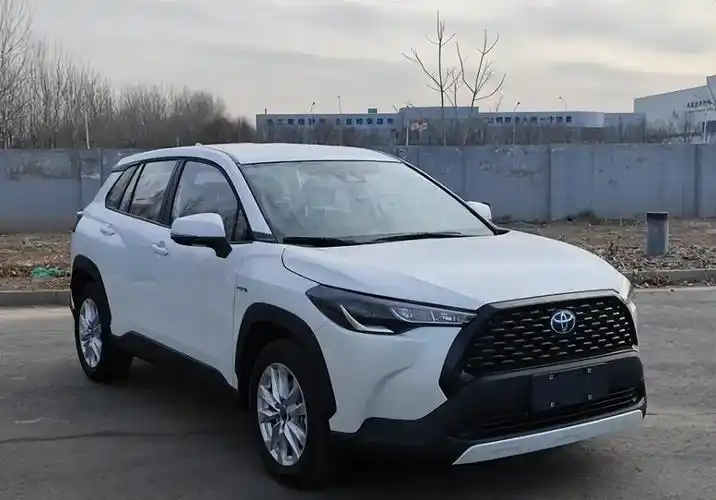 一汽丰田卡罗拉锐放.在汽车市场,十万级的电混suv车型竞争激 - 抖音