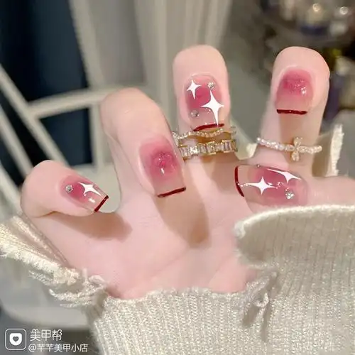 穿戴甲星星法式显白腮红甲美甲图片