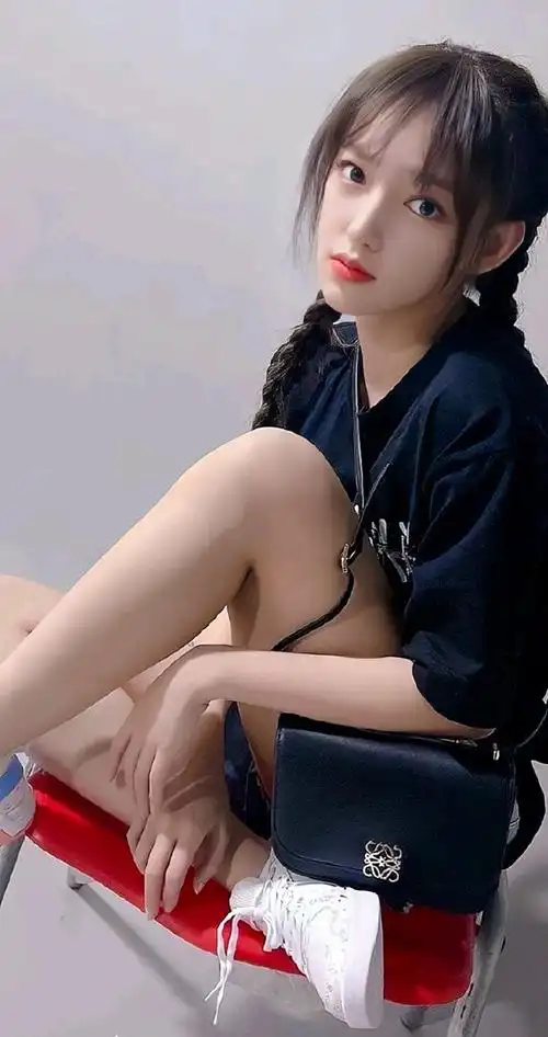 宇宙少女程潇高清写真魅力十足微笑时美到窒息