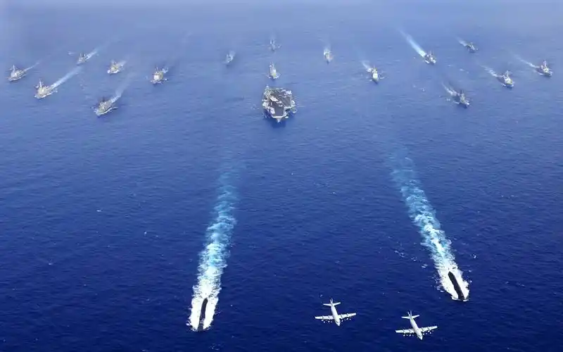 原创4000名海军陆战队员就位 双航母战斗群进入实战状态 这是要打谁?