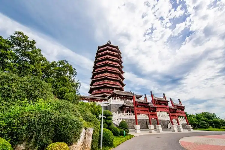 北京园博园永定塔下多了条"暗绿通道"_北京日报app新闻