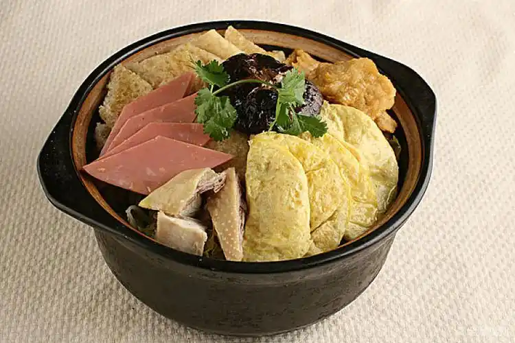 三鲜砂锅图片_三鲜砂锅图片素材