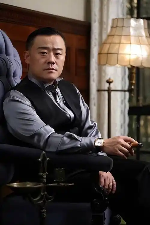 事实证明,"消失"6年的周立波,早已经走上了一条"不归路"