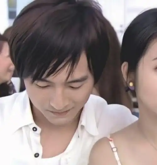 姐妹们有没有关于恶作剧之吻的头像