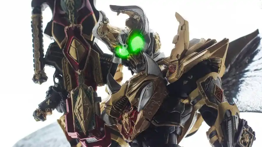 旧物新评sicvol35假面骑士剑bladekingform