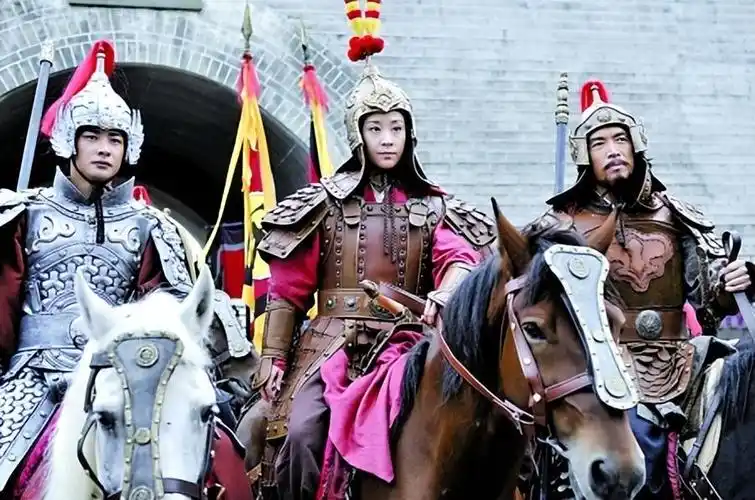 回顾上战场还浓妆艳抹让这四位女星告诉你什么叫做女将军形象