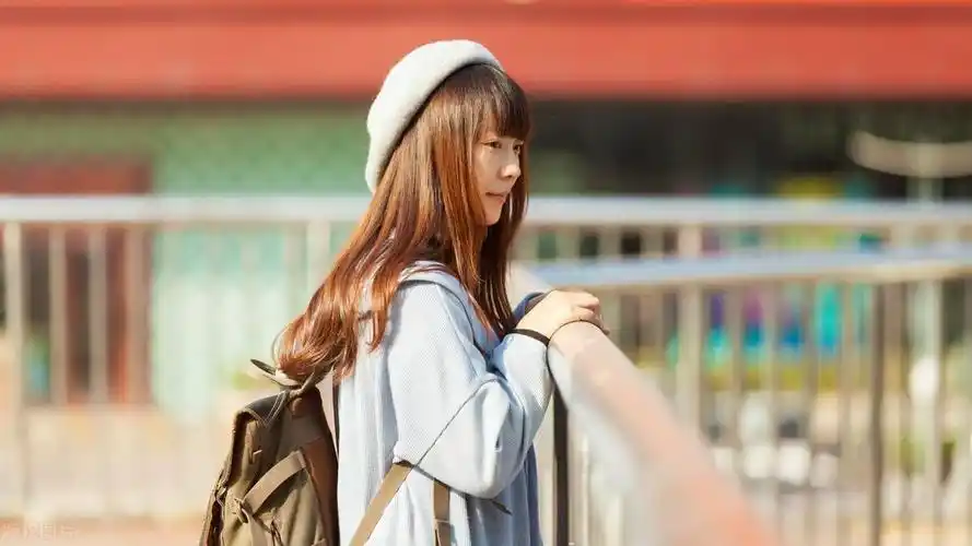 什么镜头是拍人像的最优解