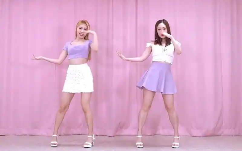 iulilacdancecoverwaveyawave