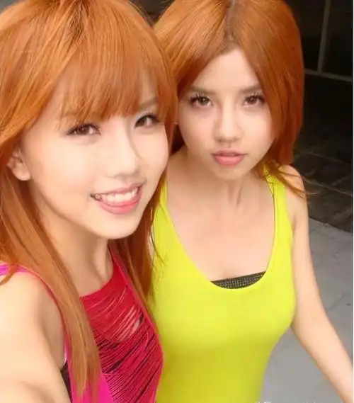 十位明星尴尬名场面:海清下跪表白欧豪,斯琴高娃现场翻白眼