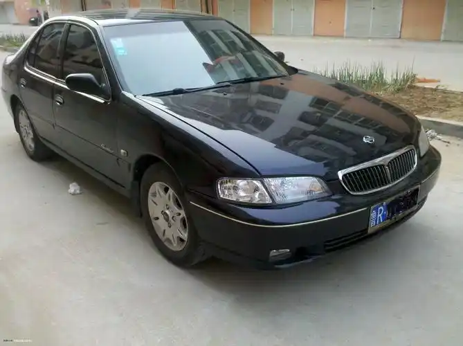 山东出02年的尼桑蓝鸟