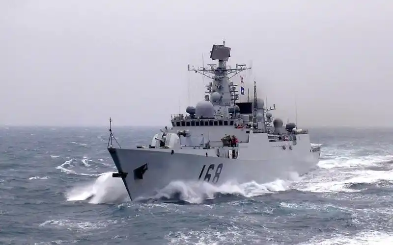 老树发新芽:052b驱逐舰现代化改装,防空反潜能力提升_腾讯新闻
