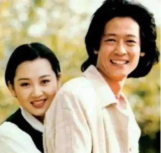 许晴曾说过,自从和王志文分手之后,他就再也没有谈过当演员的男朋友.