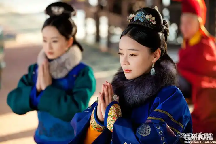 《美人无泪》热播 袁姗姗版孝庄各式宫廷服饰曝光-大陆剧-好看的电视