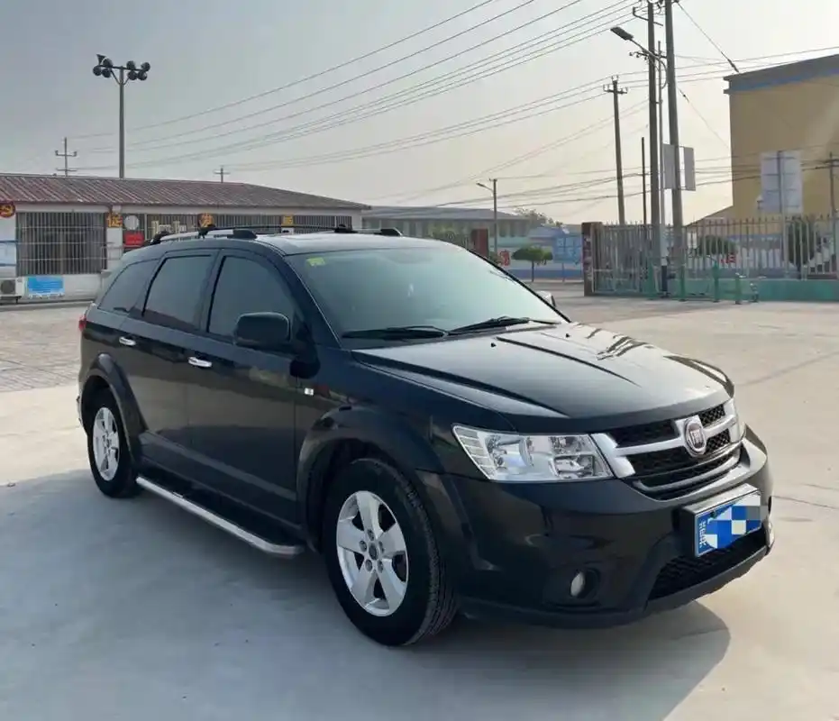 新到12年市区一手精品7座大型suv.新到2012年道奇酷威 - 抖音