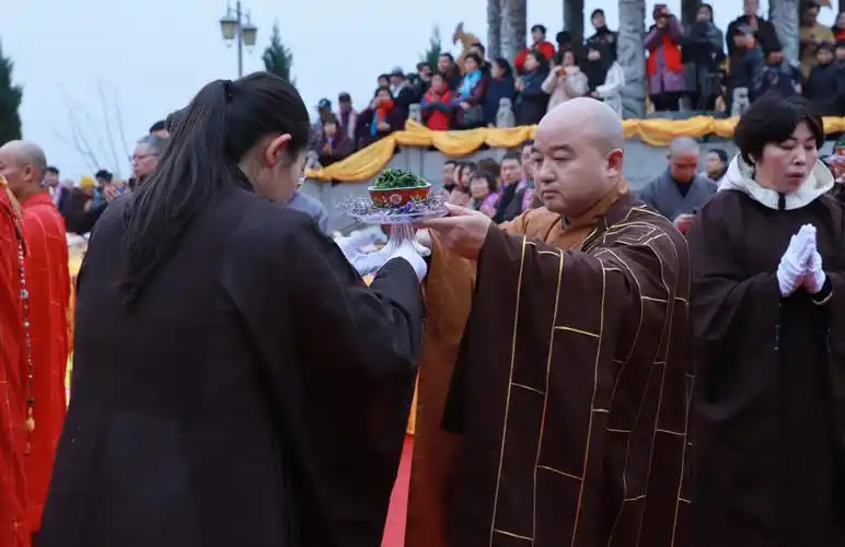 追忆宏成老和尚懿范南京宏觉寺举行追思报恩传供法会