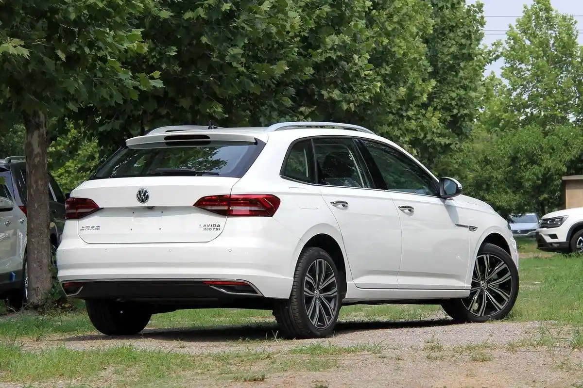 大众全新两厢车,13万标配1.2t 7dsg,全led光源,油耗才6.6l