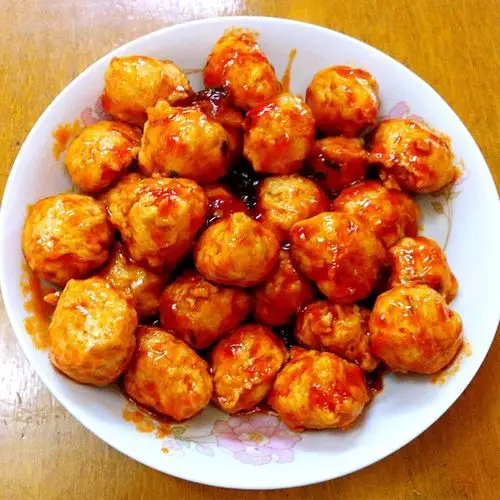 程六月做的酸酸甜甜【茄汁鸡肉丸】