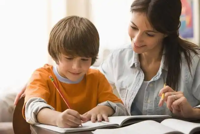 如果,孩子回家后不与家长交流在校情况,怎么办呢?