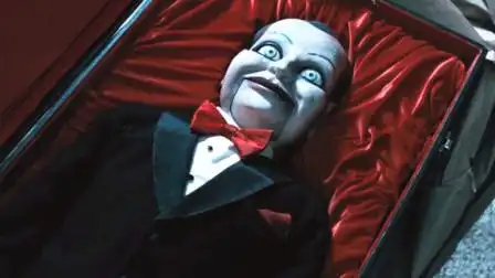 美国恐怖片《死寂》,浓雾缭绕的小镇,腹语者,木偶人和艺术