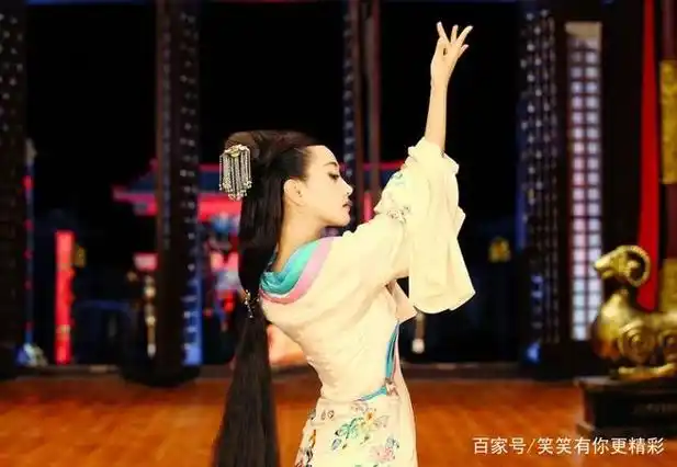 古装剧里跳舞的5位女明星,杨蓉垫底,第一美的倾国倾城!