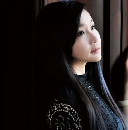 王莉音乐会演绎空灵新歌中央车站将首唱