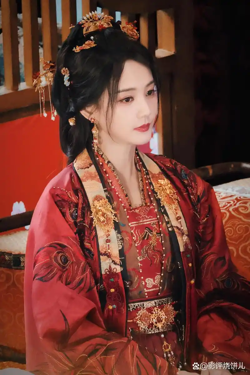 《云秀行》:李一桐惊艳婚礼造型cp感爆棚 改编自日漫《彩云国物语》的