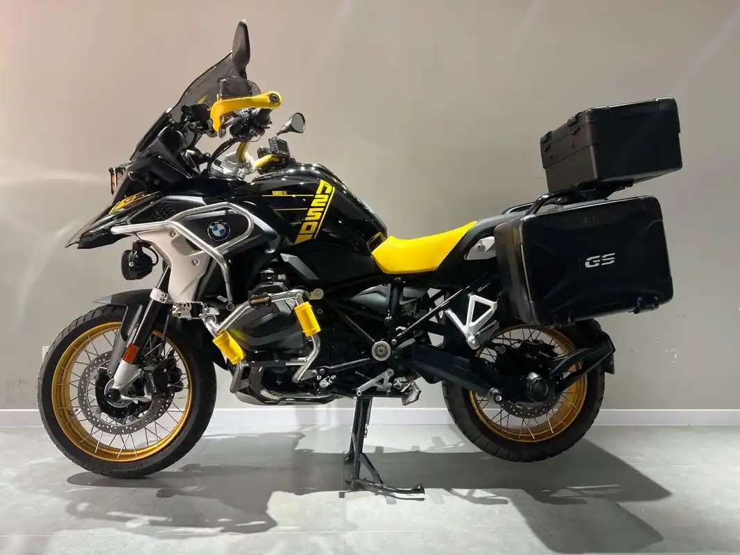 宝马r1250gs 40周年纪念版.#机车 #宝马r1250 - 抖音