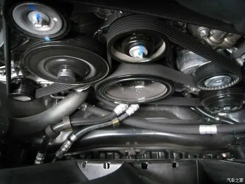 求奔驰glk300皮带绕图