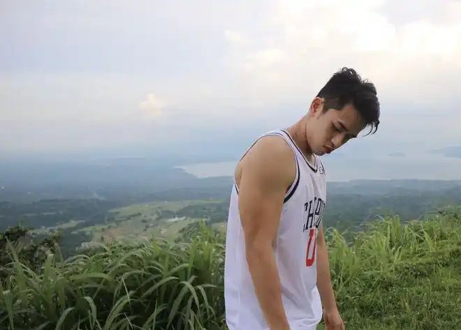 谁能抗拒来自菲律宾篮球男孩的假笑davidlicauco