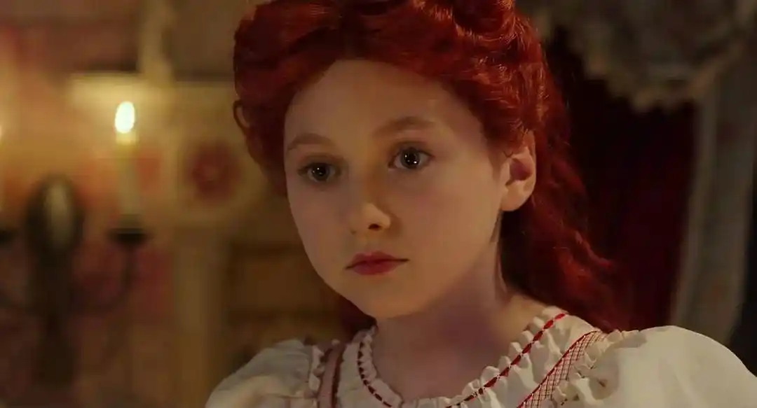 《爱丽丝梦游仙境》反派洗白?白皇后比红皇后有心机得多