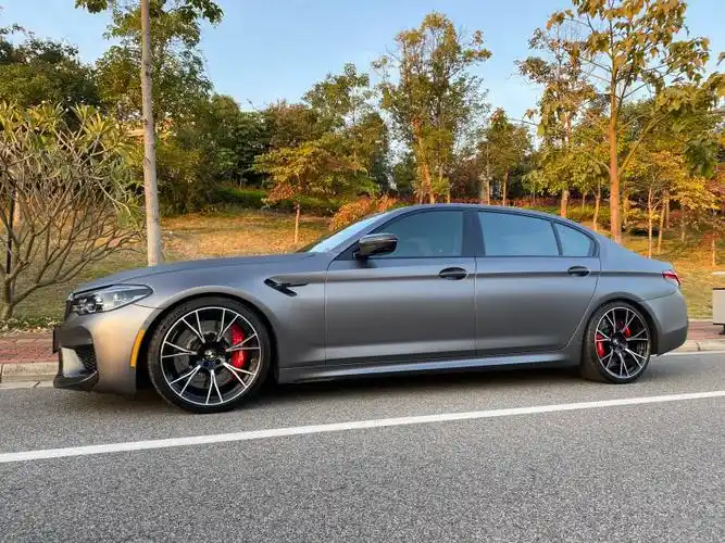 按压不住内心的改装冲动 宝马5系g38进化历程终章-重度改装-玩车之家