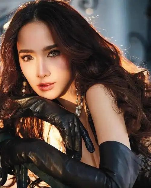 泰国女明星aump的简介(aump为什么被叫做拽姐)-四五百科