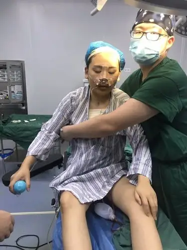 【乳房下垂矫正】私信看手术视频【南雅花苞提拉术】提胸 产后/减肥